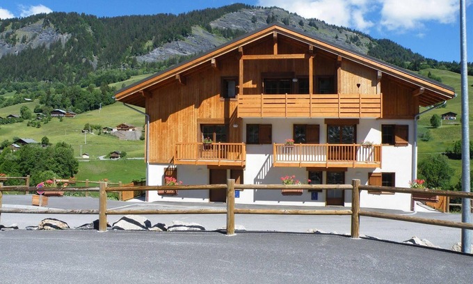 Flumet Apartment | Apartment 4 people - Flumet - heated swimming pool