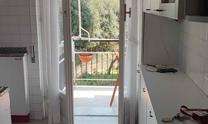 Albisola Superiore Apartment | Apartment 'A Un Passo Dal Mare' with Sea View and Balcony