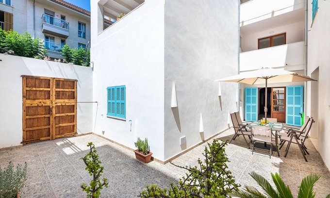 Puerto de Pollensa Apartment | Apartment Albercutx Pollentia 1 with Terrace, A/C & Wi-Fi