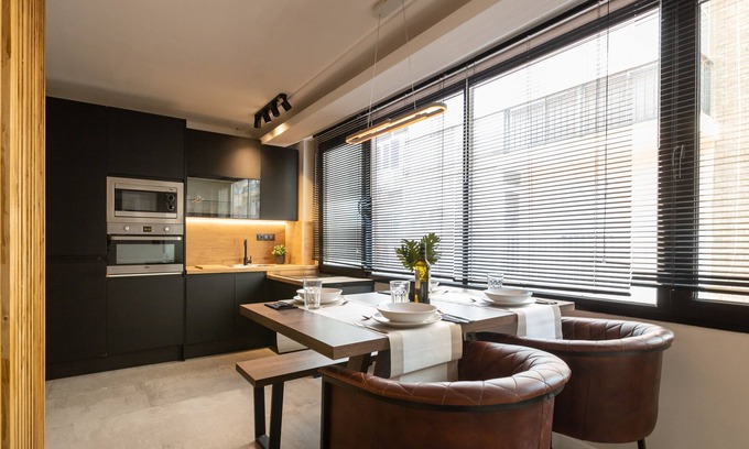 Jardin de la Abadia Apartment | Apartment 'Alejandro' with Wi-Fi and Air Conditioning