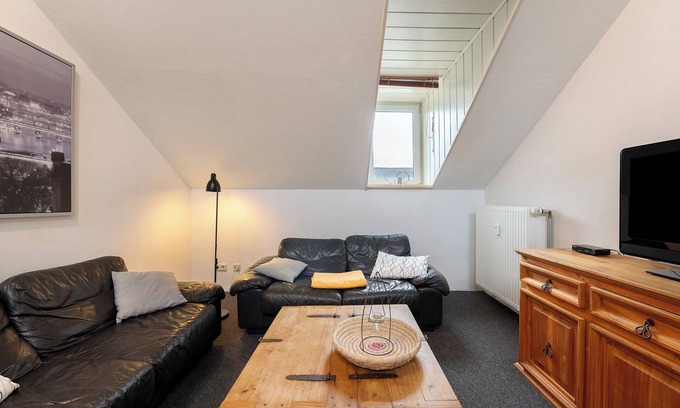 Neuwied Apartment | Apartment 'Alte Stadtvilla' with Private Garden and Wi-Fi