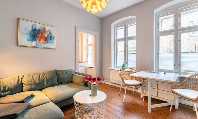 Flensburg Apartment | Apartment 'Altstadtbummel' with Wi-Fi