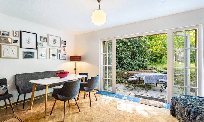 Berlar Apartment | Apartment 'Anno 1960' with Mountain View, Private Terrace and Wi-Fi