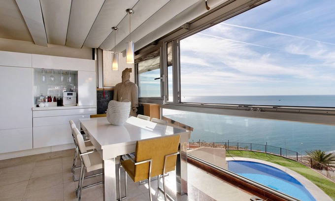 La Capellania Apartment | Apartment 'Atico Con Impresionantes Vistas' with Sea View, Wi-Fi and Air Conditioning