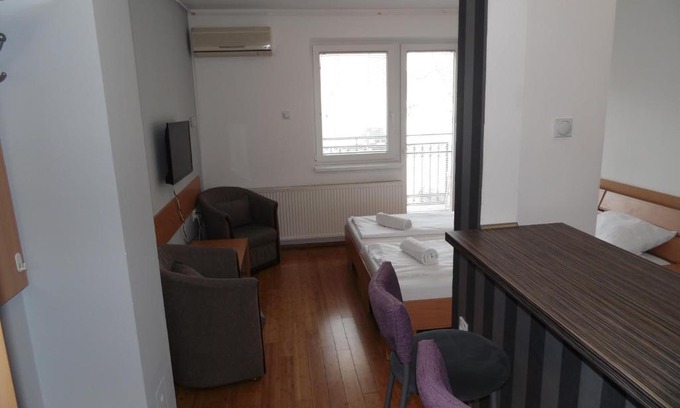 Subotica Apartment | Apartment Atina