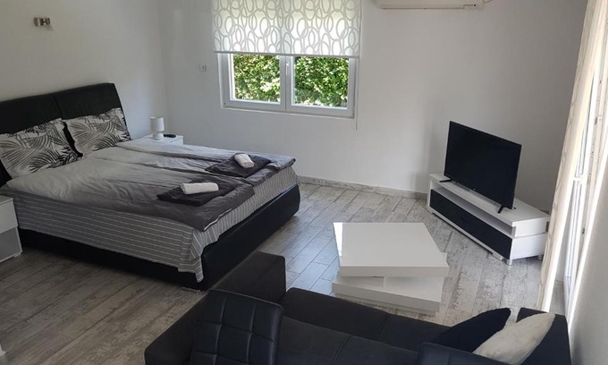 Vrnjacka Banja Apartment | Apartment Azulmburgo
