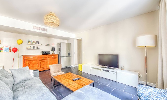 Bordeaux City Centre Apartment | Apartment 'Bel Appartement Bordeaux Centre' with Wi-Fi and Air Conditioning