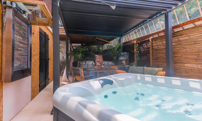 Montauroux Apartment | Apartment 'Bliss'n Joys' with Private Pool, Private Terrace and Wi-Fi