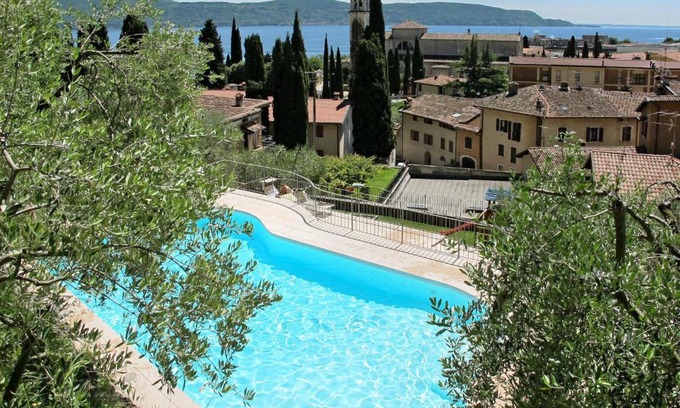 Toscolano Maderno Apartment | Apartment Borgo Alba Chiara-3 by Interhome