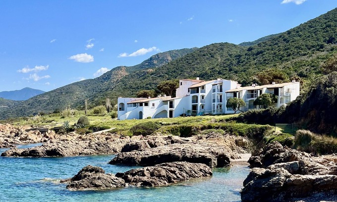 Calcatoggio Apartment | Apartment by the sea for 4