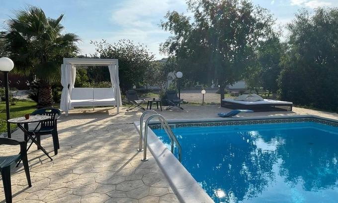 Galatina House | Apartment 'Casa Stefano' with Shared Pool, Private Terrace and Air Conditioning
