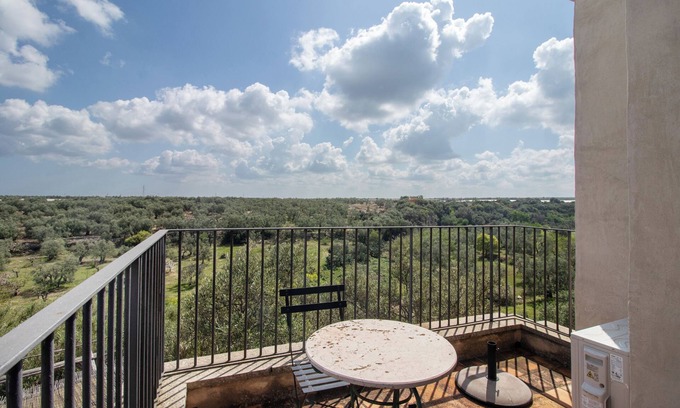 Bisceglie Apartment | Apartment 'Cerere' with Shared Terrace, Wi-Fi and Air Conditioning