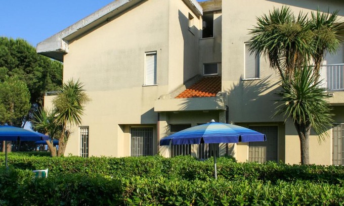 Silvi Apartment | Apartment Cerrano-6 by Interhome