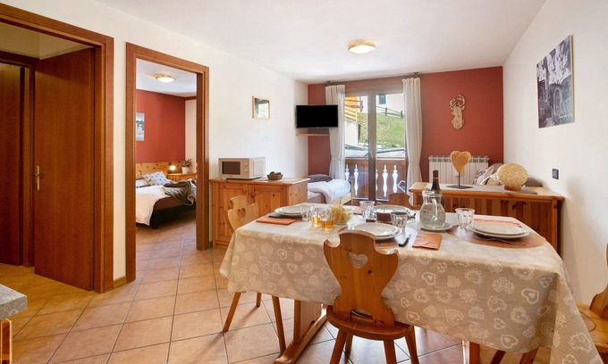 Santa Caterina Valfurva Apartment | Apartment 'Chalet Primula 11' with Mountain View, Private Terrace and Wi-Fi