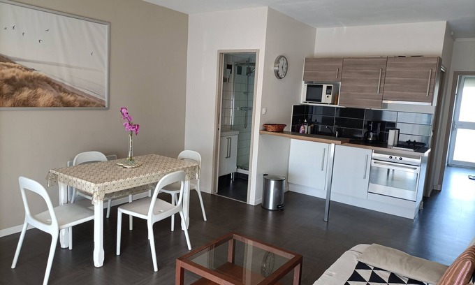 Fort-Mahon-Plage Apartment | APARTMENT CLASS 2 * A FORT MAHON IN BAY OF SUM A 250 M'OF THE BEACH