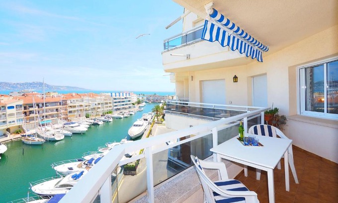 Empuriabrava Apartment | Apartment Club Nautic-17 by Interhome
