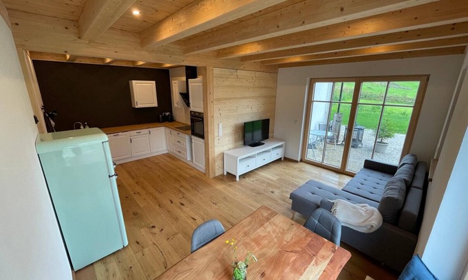 Friesenried Apartment | Apartment 'dahoimelig' with mountain view, private terrace and Wi-Fi