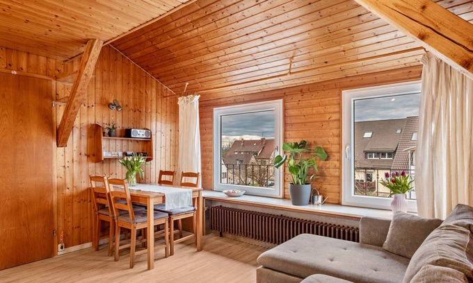 Lehen Apartment | Apartment 'Lehen' with Wi-Fi