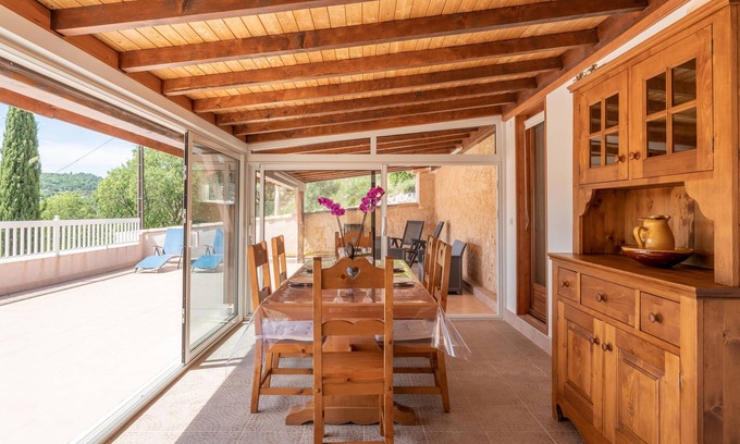 Apt House | Apartment “Du Soleil Levant” – Comfort and Panoramic View in Apt