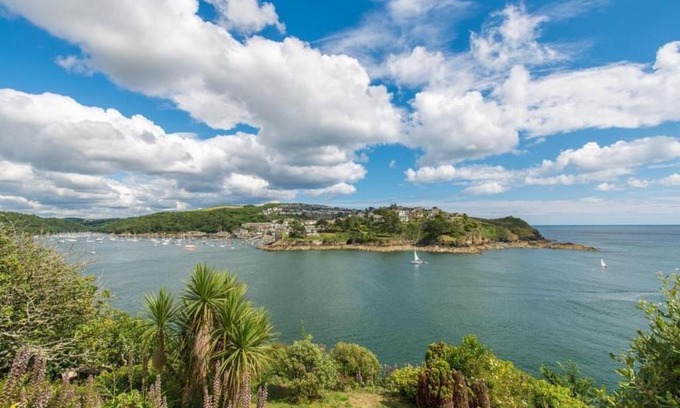 Fowey Apartment | Apartment Echo by Interhome