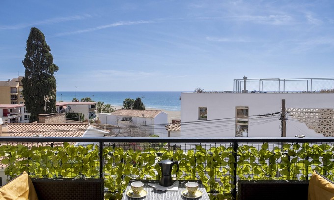 La Cala del Moral Apartment | Apartment "Playa Rincón De La Victoria" with Sea View, Private Terrace & Wi-Fi