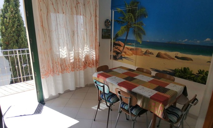 Jesolo Apartment | Apartment 'Euroholiday 3G' with Balcony and Wi-Fi