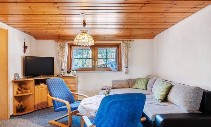 Furtwangen Apartment | Apartment 'Feldbergblick' with Mountain View, Shared Garden and Wi-Fi