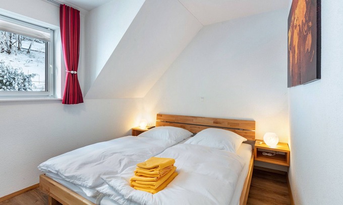 Neuenweg Apartment | Apartment 'Ferienwohnung Belchenblick Nr 2' with Shared Terrace, Shared Garden and Wi-Fi