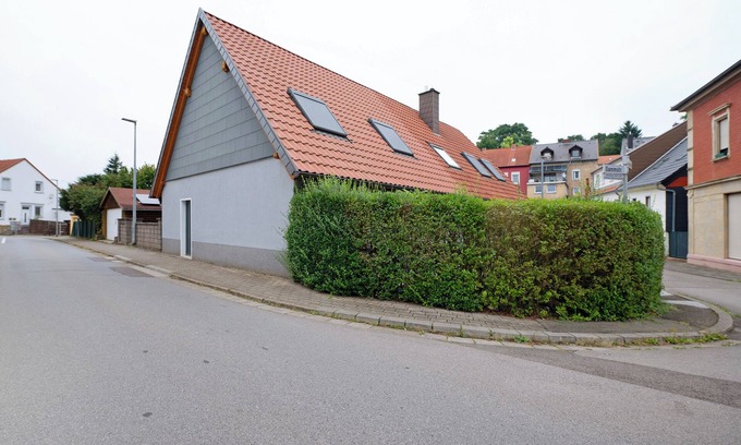 Sankt Ingbert Apartment | Apartment 'Fewo Weber' with Wi-Fi