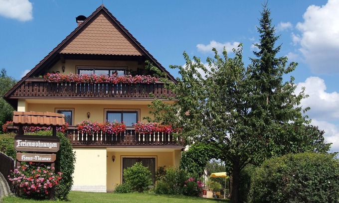 Plankenfels House | Apartment for 2-3 people on the southern slope with View and possibility of excursions