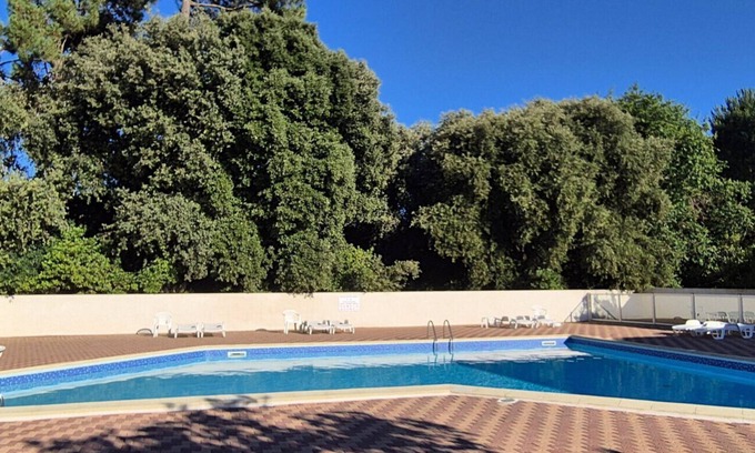 Dolus-d'Oleron Apartment | Apartment for 4 People Near the Beach