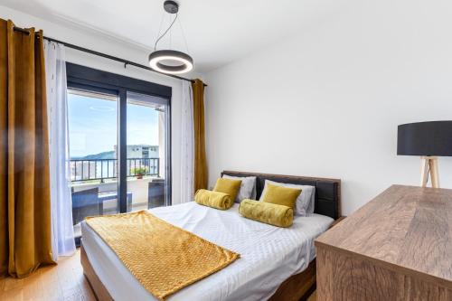 Becici Apartment | Apartment FORTUNELLA