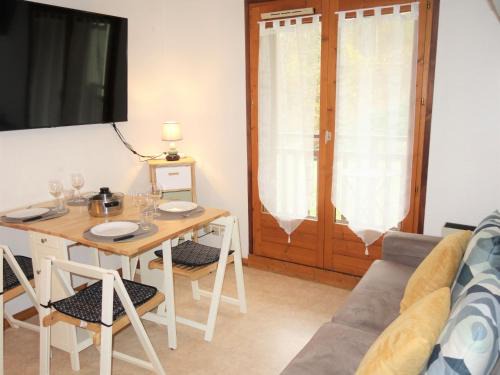Saint-Gervais-les-Bains Apartment | Apartment La piste A by Interhome