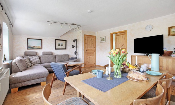 Rugge Apartment | Apartment 'Fraulund' with Private Terrace and Wi-Fi