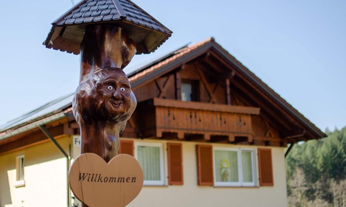 Kirnbach Apartment | Apartment 'Harter' with Shared Terrace, Shared Garden and Wi-Fi