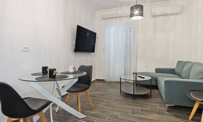 Karpathos Apartment | Apartment 'Helios 1' with Sea View, Wi-Fi and Air Conditioning
