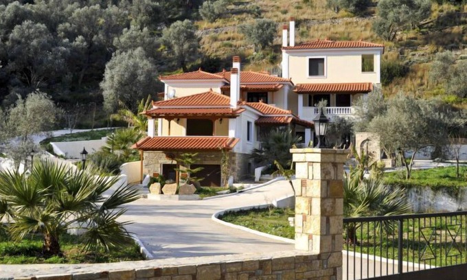 Kerveli Apartment | Apartment Hera in Samos Town - 2 persons, 1 bedrooms