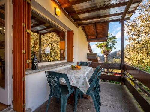 Castello Apartment | Apartment Il Faro by Interhome