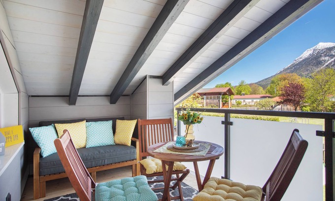 Inzell Apartment | Apartment 'Im Spatzennest' with Mountain View, Shared Terrace and Wi-Fi