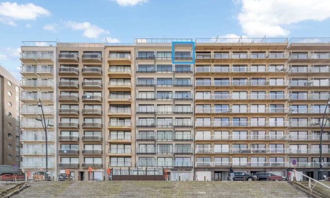 Blankenberge Apartment | Apartment in Blankenberge with Sea Views