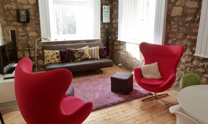 West End Apartment | Apartment In Central Edinburgh, Scotland, In The Picturesque Dean Village