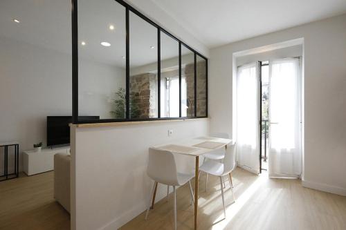 San Sebastian Apartment | Apartment in Donostia well connected downtown