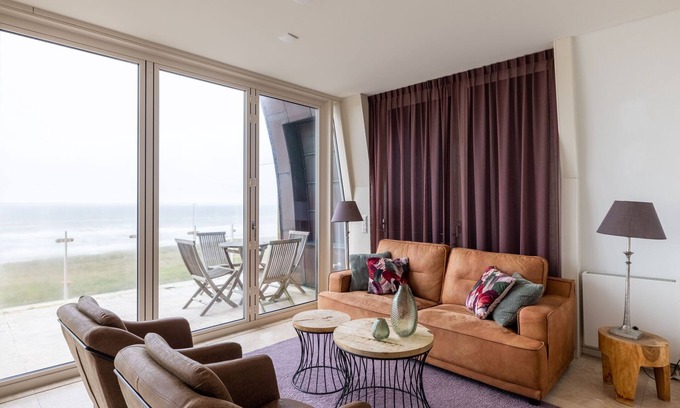 Egmond aan Zee Apartment | Apartment in Egmond with Sea Views