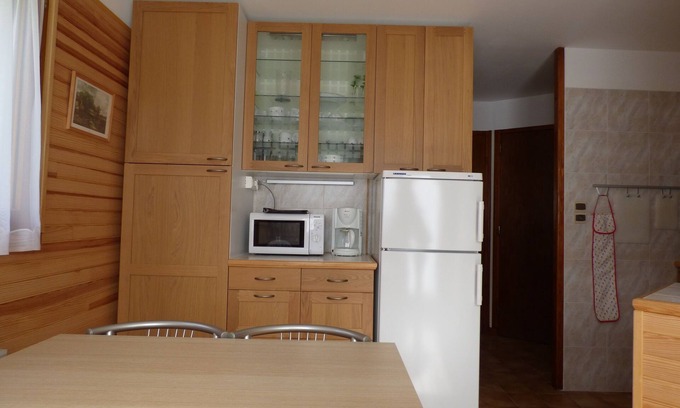Puy-Saint-Vincent Apartment | Apartment in a chalet in the village center of Puy Saint Vincent Les Prés 1400