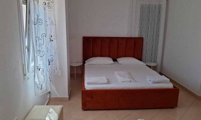 Tirana Apartment | Apartment in front of bus stop, in main street of Tirana