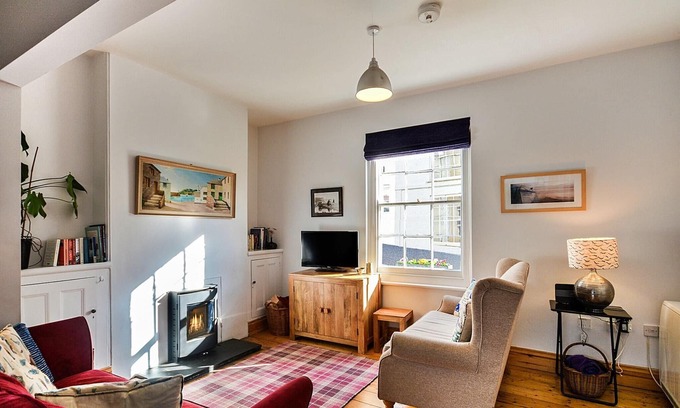 Kingsand House | Apartment in Pickering by Riverside Views