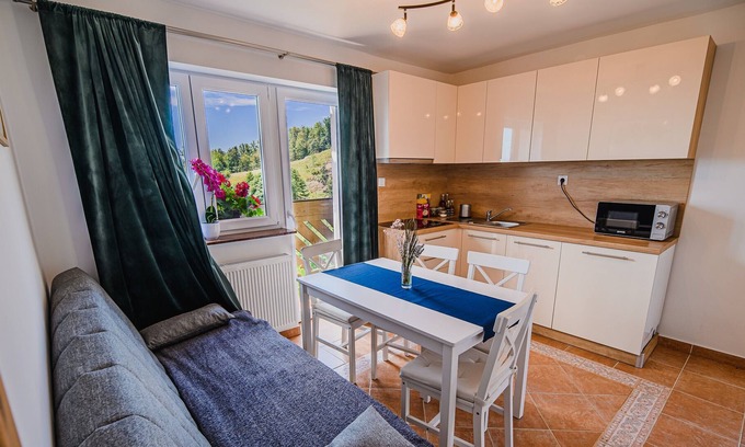 Podcetrtek Apartment | Apartment in Pony Ranch - Zosi