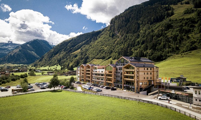 Rauris Apartment | Apartment in Rauris with balcony