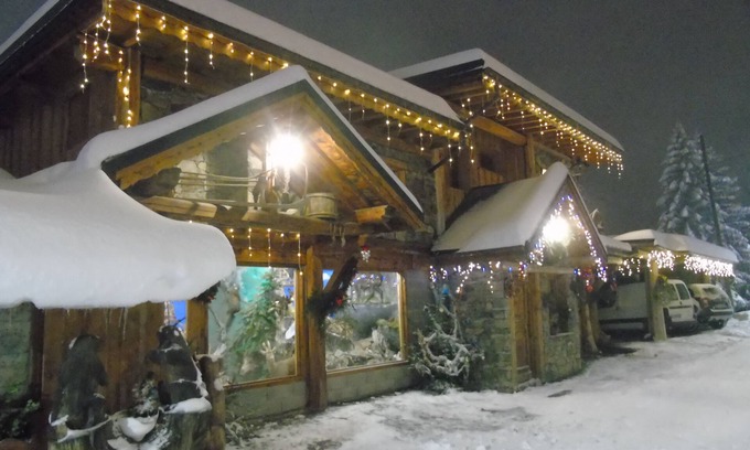 Chamrousse Apartment | Apartment in resort center chalet