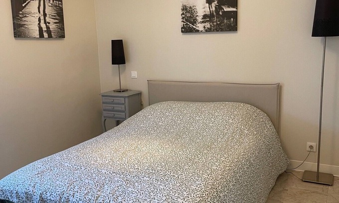 Pontchateau Apartment | Apartment in the center of town, all amenities on foot